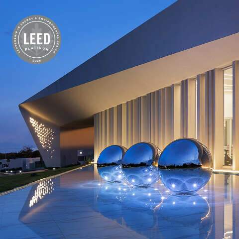 Lieu Unique recebe LEED Platinum e refor&ccedil;a lideran&ccedil;a sustent&aacute;vel da Plaenge 