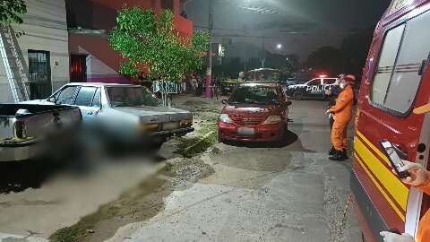 Homem de 50 anos &eacute; executado com tiros no rosto em frente de casa