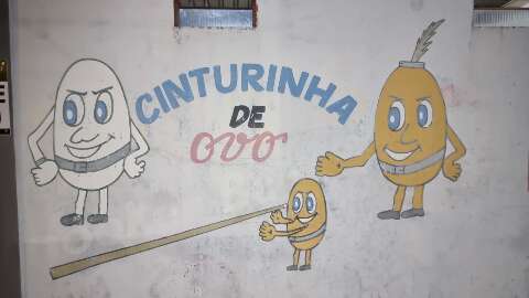 Barriga saliente do dono inspira nome do boteco 'Cinturinha de Ovo'