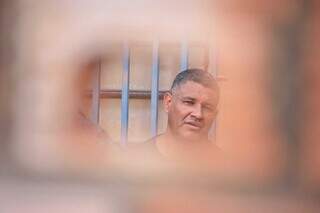Assassino de subtenente também é réu por armazenamento de pornografia infantil Assassino de subtenente também é réu por armazenamento de pornografia infantil