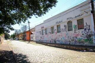 Mesmo tombada, Vila dos Ferroviários fica no limbo e perde potencial turístico Mesmo tombada, Vila dos Ferroviários fica no limbo e perde potencial turístico