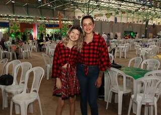 H&aacute; 22 anos volunt&aacute;ria, Maria &eacute; &ldquo;patrim&ocirc;nio&rdquo; da festa junina