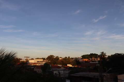 Domingo ser&aacute; de tempo firme e seco em Mato Grosso do Sul