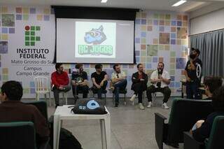 Fantasias, games e criatividade lotam ExpoGeek neste domingo Fantasias, games e criatividade lotam ExpoGeek neste domingo