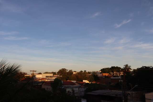 Domingo ser&aacute; de tempo firme e seco em Mato Grosso do Sul