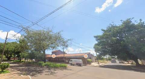 M&eacute;dico &eacute; preso por embriaguez ap&oacute;s caminhonete bater em moto no Tijuca