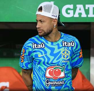 Por conta de les&atilde;o, Neymar deve desfalcar o Brasil na estreia da Copa do Mundo