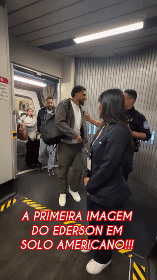 &Eacute;derson desembarca em Nova Jersey para se apresentar &agrave; Sele&ccedil;&atilde;o Brasileira