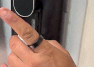 Decorando com a Shopee, Fábio tem casa tecnológica de "rico"