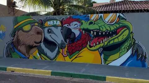 Capivara, jacar&eacute;, tamandu&aacute; e arara viram mural para chamar o hexa