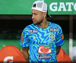 Por conta de lesão, Neymar deve desfalcar o Brasil na estreia da Copa do Mundo Por conta de lesão, Neymar deve desfalcar o Brasil na estreia da Copa do Mundo