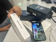Pai e filha compram celular nas Casas Bahia e descobrem que era furtado