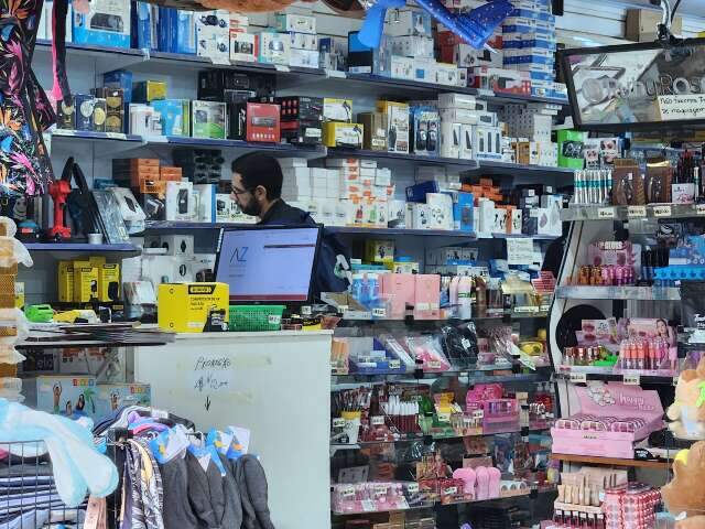 Lojas na 14 de Julho s&atilde;o fechadas por venda de produtos falsificados