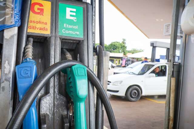 Governo prepara aumento da mistura do etanol na gasolina de 30% para 32%