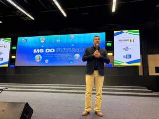 Riedel diz que futuro de MS depende de municípios fortes e gestão compartilhada Riedel diz que futuro de MS depende de municípios fortes e gestão compartilhada