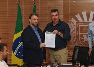 Usina recebe licença e investirá mais de R$ 1 bi em etanol de milho Usina recebe licença e investirá mais de R$ 1 bi em etanol de milho