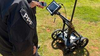 &ldquo;Mochil&atilde;o&rdquo; com GPS &eacute; usado para ca&ccedil;ar celulares na M&aacute;xima de Campo Grande