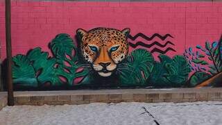 Canarinho boladão e caramelo zoeiro: vizinhos pintam 150 m de rua Canarinho boladão e caramelo zoeiro: vizinhos pintam 150 m de rua