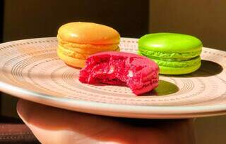 Ap&oacute;s 21 tentativas, Ver&iacute;ssima criou receita de macaron dos sonhos