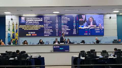 Vereadores aprovam reajuste de 4,39% e antecipam segunda parcela para janeiro