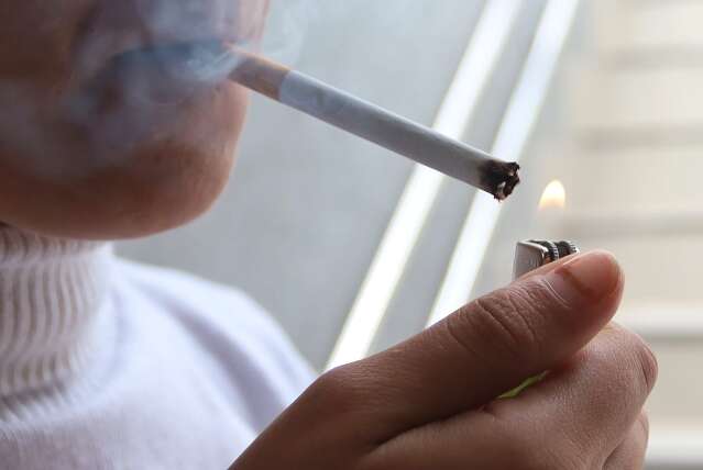 M&atilde;e decide parar de fumar e mostra por que procura por ajuda dobrou na Capital