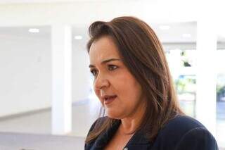 Adriane consegue medida protetiva contra pré-candidato por perseguição Adriane consegue medida protetiva contra pré-candidato por perseguição