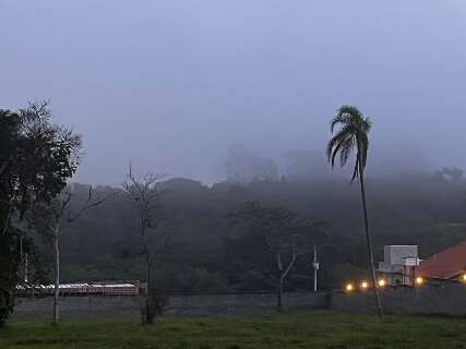 Quinta-feira ser&aacute; de c&eacute;u nublado com possibilidade de temporal em todo o MS