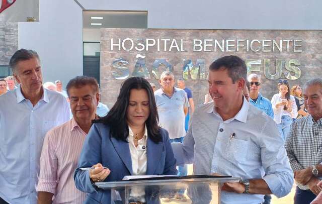 &ldquo;&Eacute; preciso olhar para frente&rdquo;, diz Riedel ao entregar obra que demorou 6 anos
