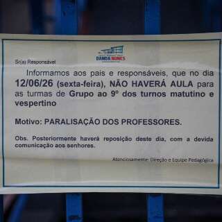 Escolas municipais amanhecem fechadas em dia de paralisa&ccedil;&atilde;o de professores
