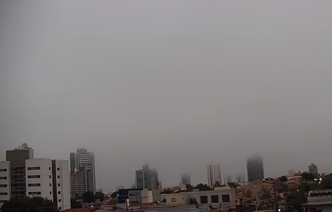 Campo Grande tem nevoeiro e chuva ganha for&ccedil;a no fim de semana em MS