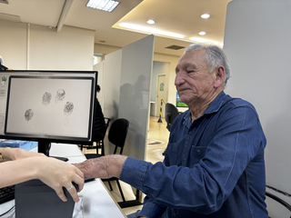 Casados há 54 anos, eles marcaram encontro para buscar novo RG Casados há 54 anos, eles marcaram encontro para buscar novo RG
