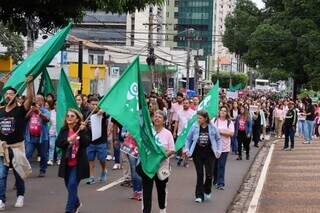 Professores municipais saem às ruas para reivindicar reajuste de 5,4% Professores municipais saem às ruas para reivindicar reajuste de 5,4%