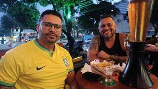 Com tradição e fé no Brasil, conveniência transmite Copa do Mundo desde 1994 Com tradição e fé no Brasil, conveniência transmite Copa do Mundo desde 1994