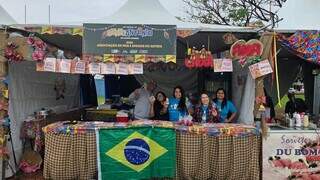 Em ritmo de "copa junina", arraial no Centro tem gostosuras de R$ 5 a R$ 40 Em ritmo de "copa junina", arraial no Centro tem gostosuras de R$ 5 a R$ 40