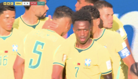 Vin&iacute;cius J&uacute;nior marca gola&ccedil;o e Brasil empata na estreia contra Marrocos