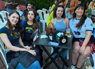 Antes do jogo, céu abre em Campo Grande e torcida vê que “Deus é brasileiro" Antes do jogo, céu abre em Campo Grande e torcida vê que “Deus é brasileiro"