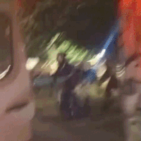 Homem &eacute; executado a tiros durante transmiss&atilde;o de jogo em pra&ccedil;a lotada