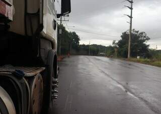 Caminhoneiros criticam falta de pontos de parada e descanso em Campo Grande Caminhoneiros criticam falta de pontos de parada e descanso em Campo Grande