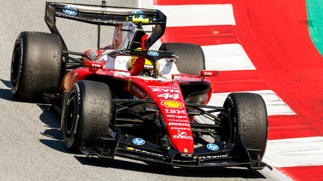 Hamilton vence pela 1&ordm; vez com a Ferrari ap&oacute;s estrat&eacute;gia ousada no GP da Espanha