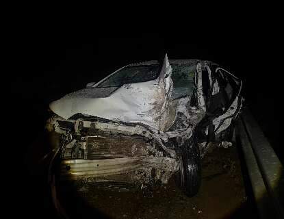 Homem morre preso &agrave;s ferragens ap&oacute;s batida entre carros em rodovia de Jardim