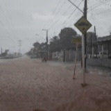 Sob alerta de tempestade, chuva volta a atingir Campo Grande neste domingo