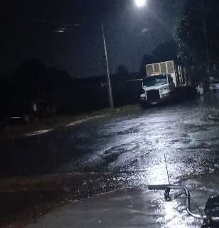 Tr&ecirc;s cidades de MS lideram ranking nacional de chuva neste s&aacute;bado