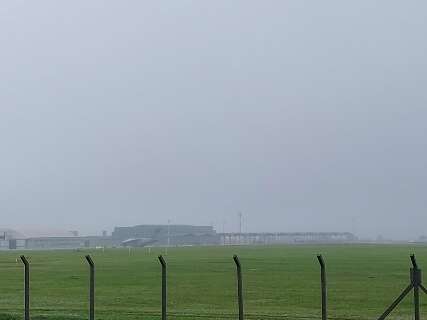Nevoeiro provoca cancelamento de dois voos no aeroporto internacional 