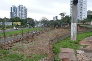 "Mixaria de indenização" frustra condomínio que perdeu área para viaduto "Mixaria de indenização" frustra condomínio que perdeu área para viaduto