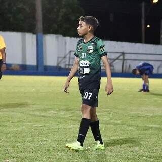 Aos 11 anos, atacante de MS assina contrato para jogar no Bahia City Aos 11 anos, atacante de MS assina contrato para jogar no Bahia City