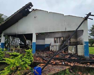 Propriet&aacute;ria nega nova ocupa&ccedil;&atilde;o e relata destrui&ccedil;&atilde;o em fazenda de Sidrol&acirc;ndia