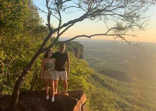 Do medo de acampar ao rapel, Bonito salvou rotina chata de casal