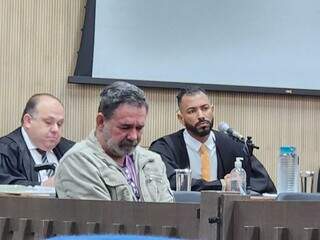 “Eu não condeno ele”, diz filho em julgamento por morte de Jussara “Eu não condeno ele”, diz filho em julgamento por morte de Jussara