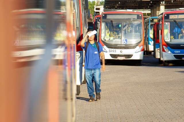 Prefeita garante manuten&ccedil;&atilde;o dos empregos durante interven&ccedil;&atilde;o no transporte