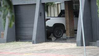 Empresário tem casa vasculhada e foi levado pela PF em ação contrabando Empresário tem casa vasculhada e foi levado pela PF em ação contrabando